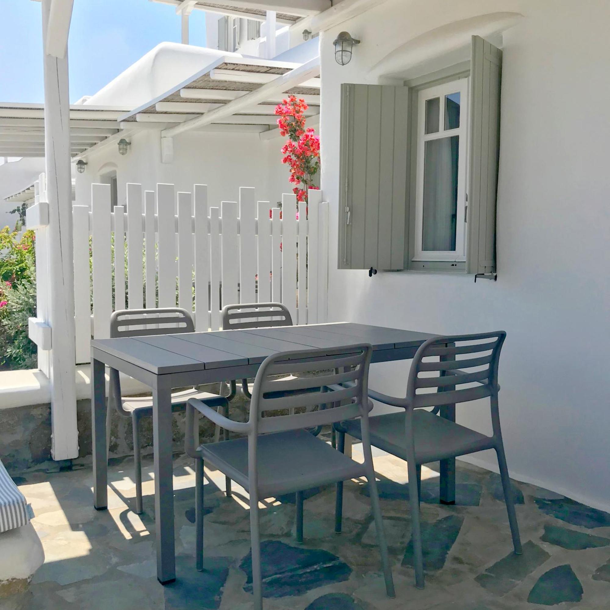 Yakinthos Residence Mykonos Town Exterior photo